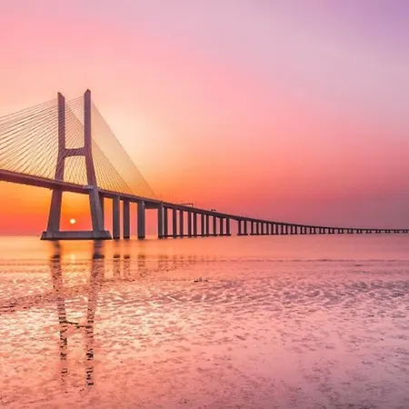 Charming With Balcony & Pool Apartament