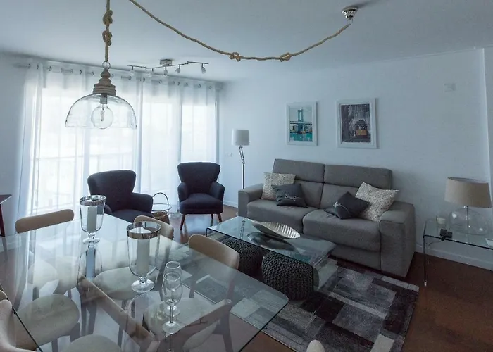 Charming With Balcony & Pool Apartmán Lisboa