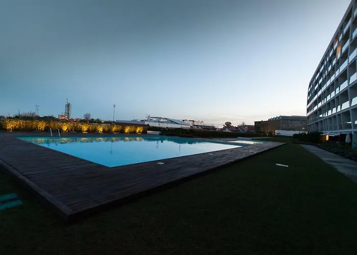 Charming With Balcony & Pool Lisboa