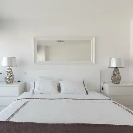 Charming With Balcony & Pool Apartment *
