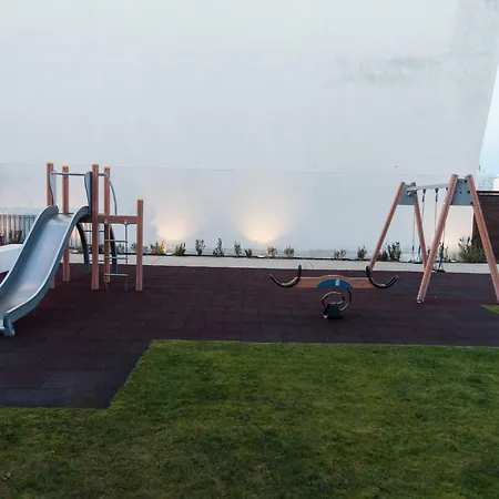 Charming With Balcony & Pool * Lisboa